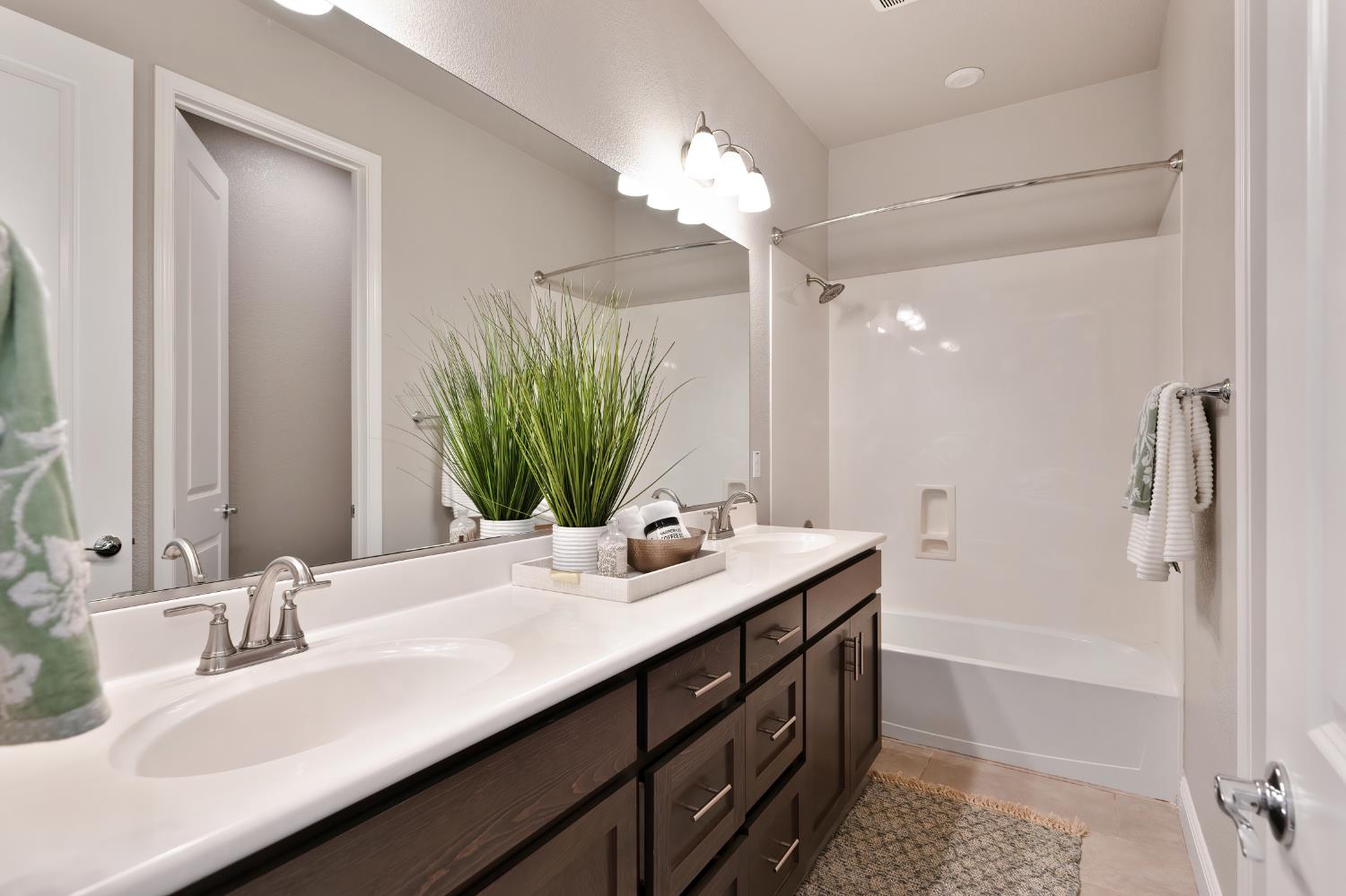 Detail Gallery Image 48 of 70 For 3021 Violet St #172,  Lodi,  CA 95242 - 5 Beds | 3 Baths