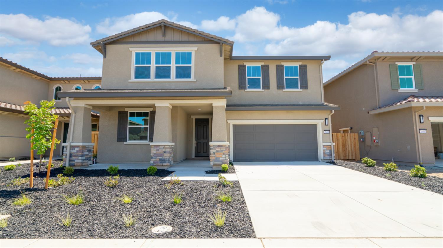 Detail Gallery Image 2 of 41 For 2640 Hamilton Dr, Lodi,  CA 95242 - 4 Beds | 3 Baths