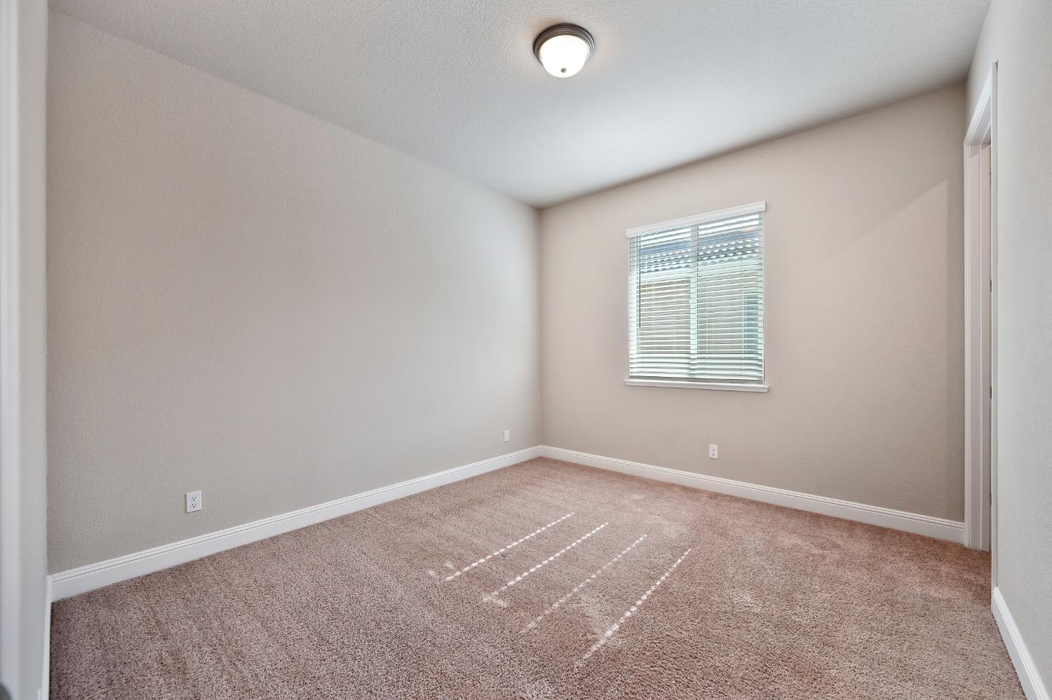 Detail Gallery Image 42 of 70 For 3021 Violet St #172,  Lodi,  CA 95242 - 5 Beds | 3 Baths