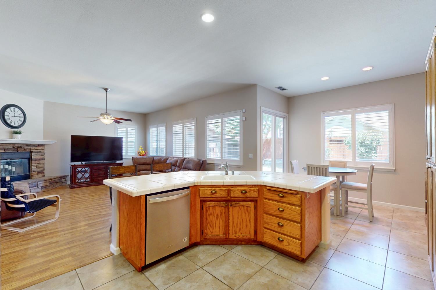 Detail Gallery Image 33 of 62 For 1871 Malkit Ct, Yuba City,  CA 95993 - 3 Beds | 2 Baths