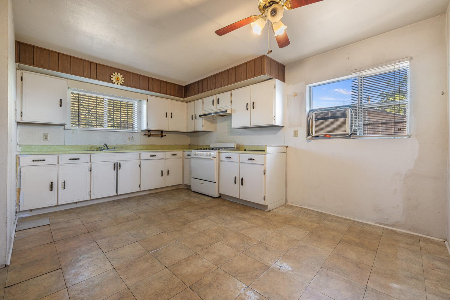 Detail Gallery Image 7 of 26 For 6349 Roselle Ave, Riverbank,  CA 95367 - 3 Beds | 1 Baths