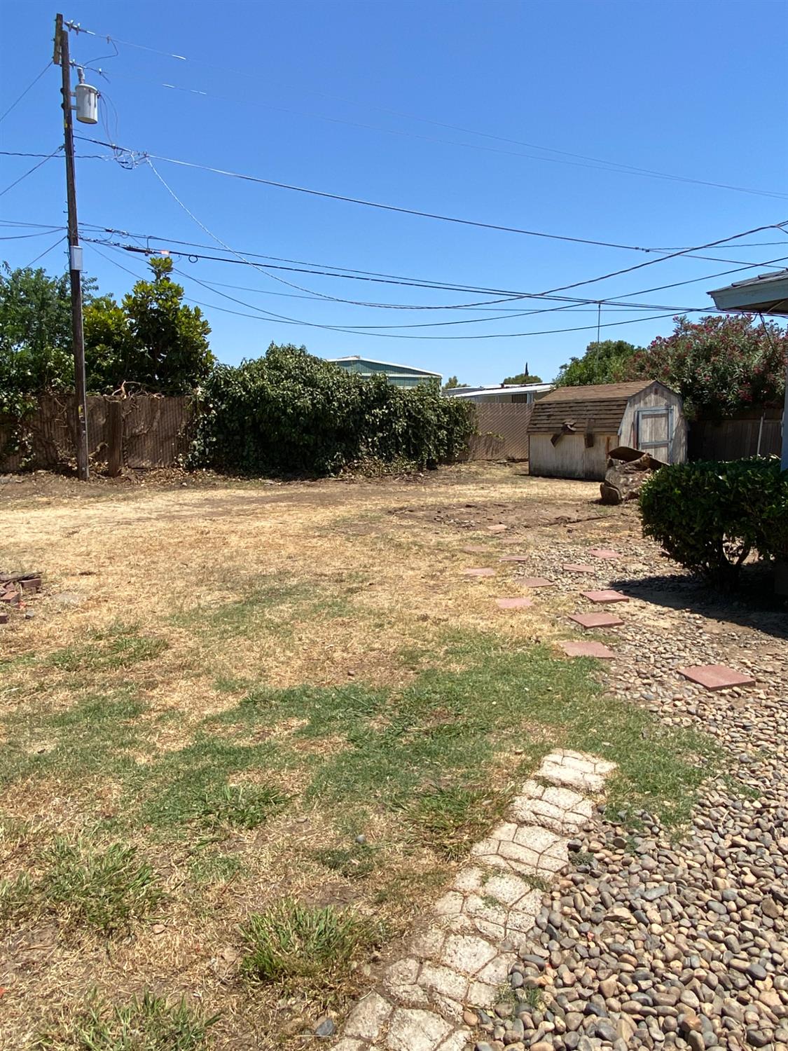 Detail Gallery Image 14 of 15 For 300 Brimmer Rd, Merced,  CA 95341 - 4 Beds | 2 Baths