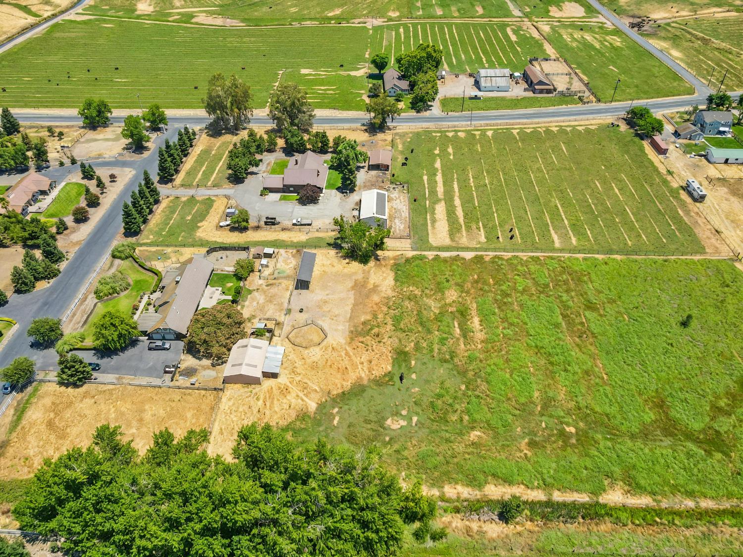 Detail Gallery Image 7 of 12 For 11413 26 Mile Rd, Oakdale,  CA 95361 - 3 Beds | 2/1 Baths