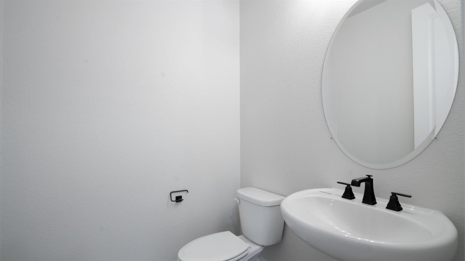Detail Gallery Image 7 of 42 For 2509 Hamilton Dr, Lodi,  CA 95242 - 4 Beds | 3/1 Baths