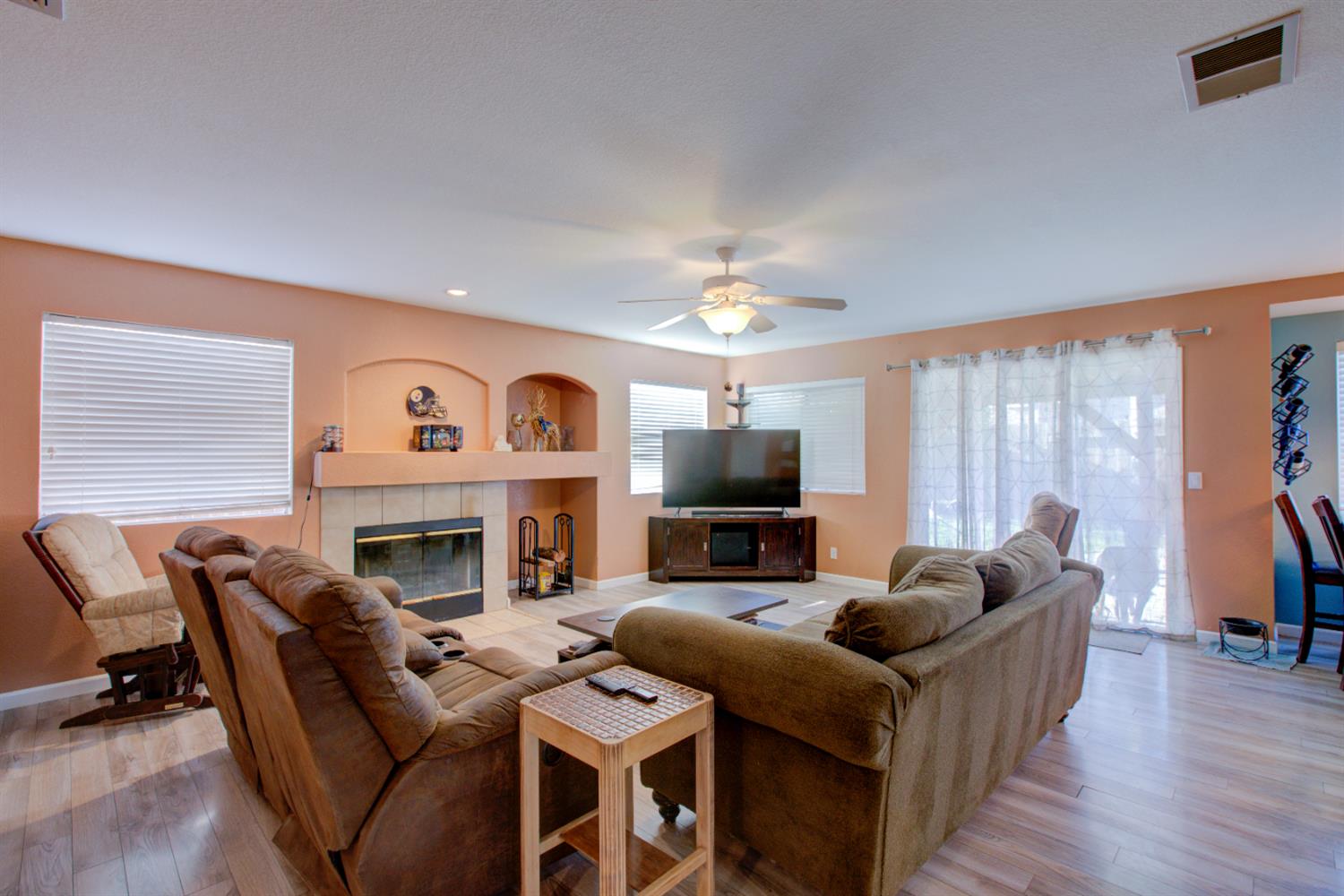 Detail Gallery Image 24 of 56 For 1166 Labrador Ct, Newman,  CA 95360 - 4 Beds | 3 Baths