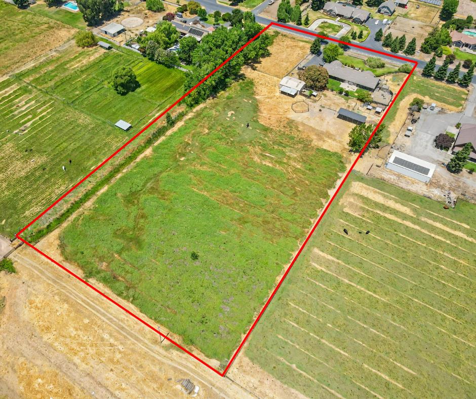 Detail Gallery Image 11 of 12 For 11413 26 Mile Rd, Oakdale,  CA 95361 - 3 Beds | 2/1 Baths