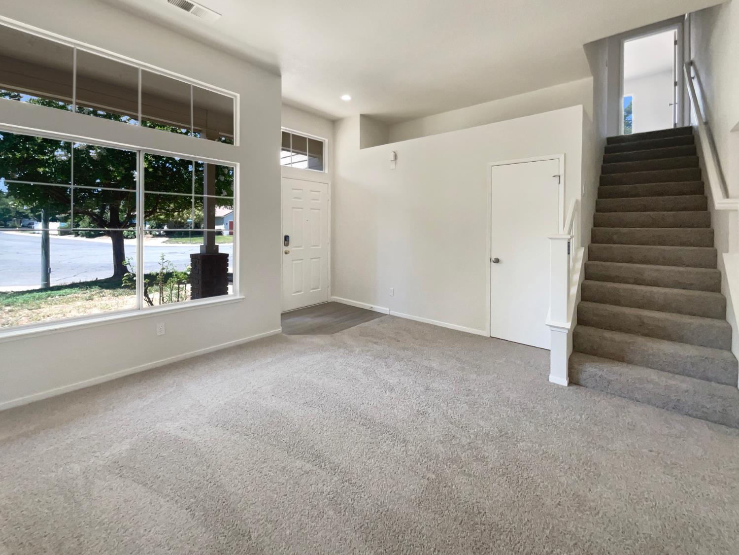 Detail Gallery Image 17 of 38 For 2291 Hamstead Ln, Yuba City,  CA 95991 - 4 Beds | 2/1 Baths
