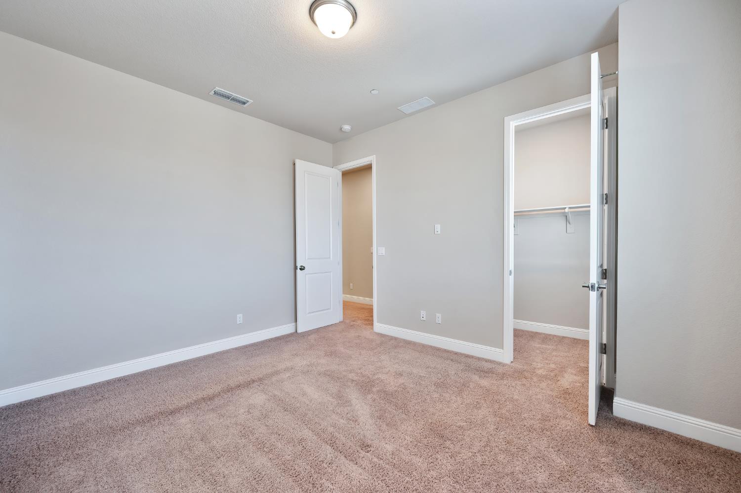 Detail Gallery Image 47 of 70 For 3021 Violet St #172,  Lodi,  CA 95242 - 5 Beds | 3 Baths