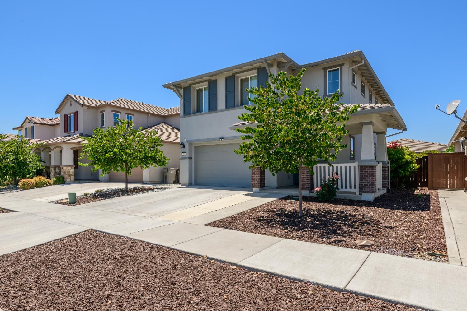 Detail Gallery Image 3 of 26 For 1522 Harry Lorenzo Ave, Woodland,  CA 95776 - 3 Beds | 2/1 Baths