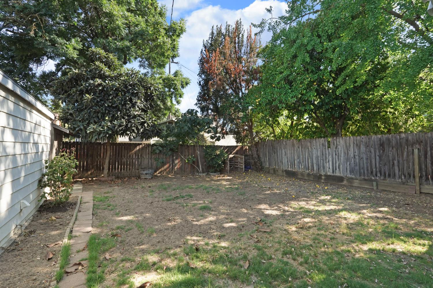 Detail Gallery Image 30 of 42 For 720 W Flora St, Stockton,  CA 95203 - 2 Beds | 1 Baths