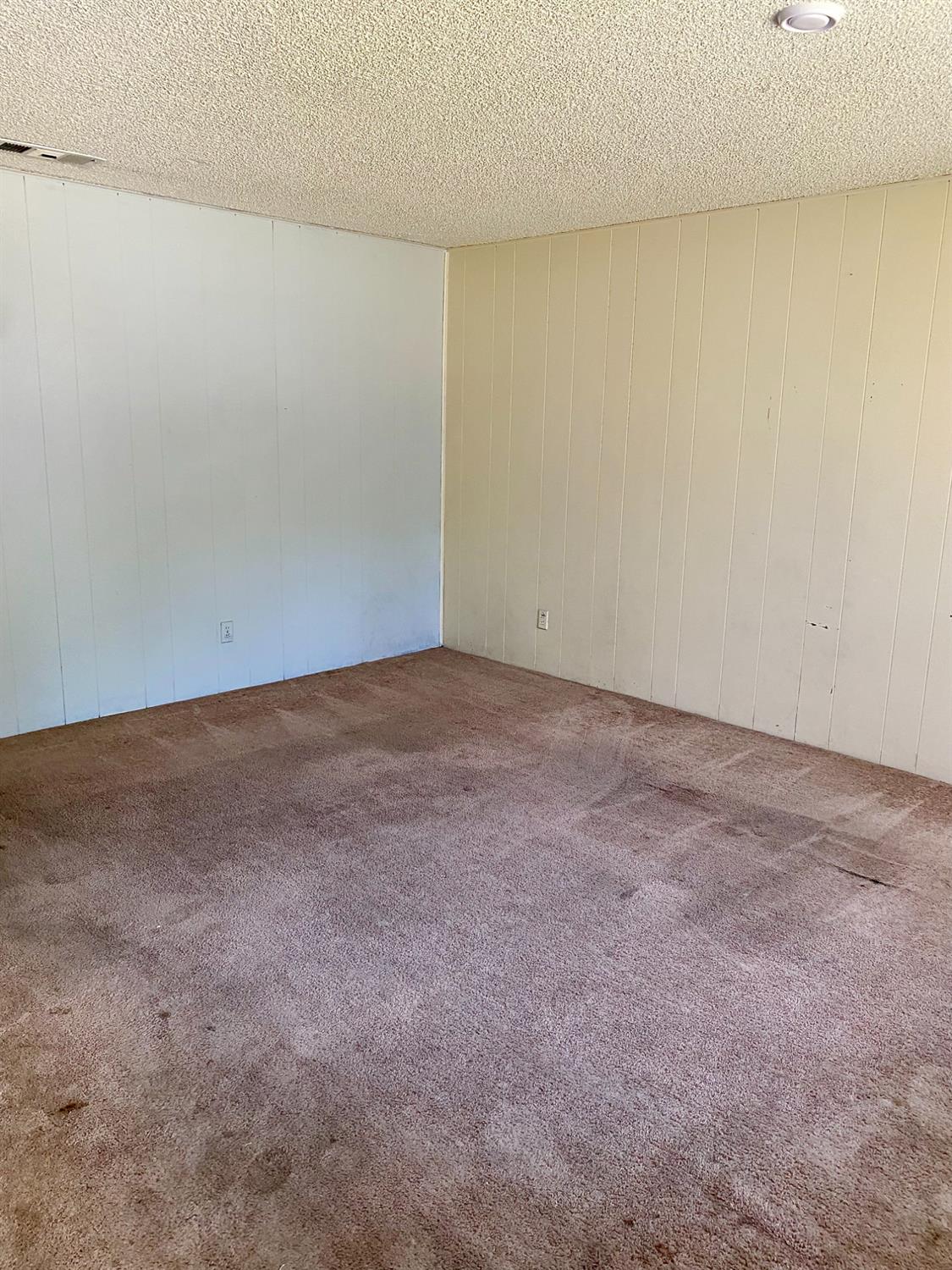 Detail Gallery Image 2 of 15 For 300 Brimmer Rd, Merced,  CA 95341 - 4 Beds | 2 Baths
