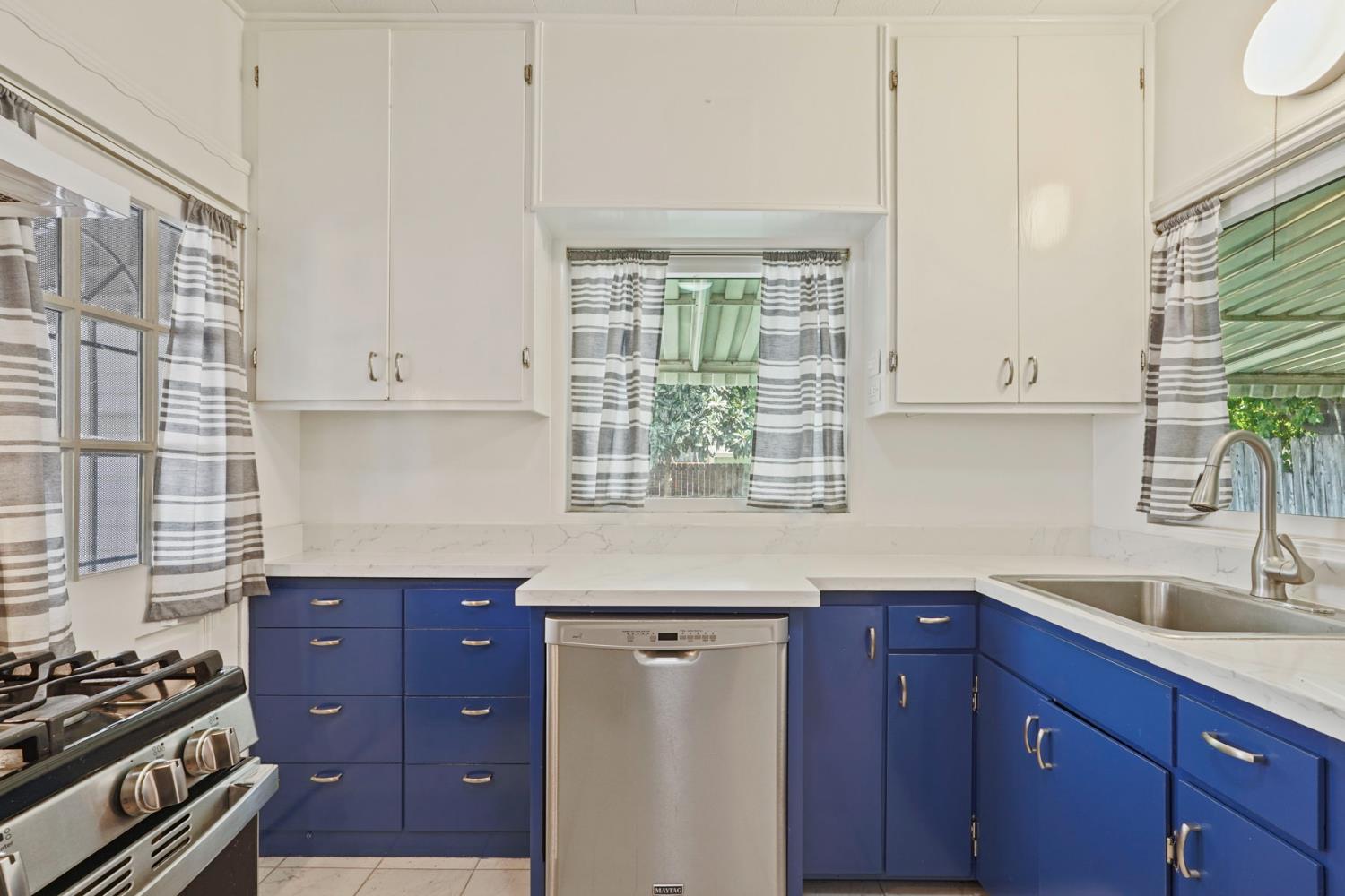 Detail Gallery Image 13 of 42 For 720 W Flora St, Stockton,  CA 95203 - 2 Beds | 1 Baths