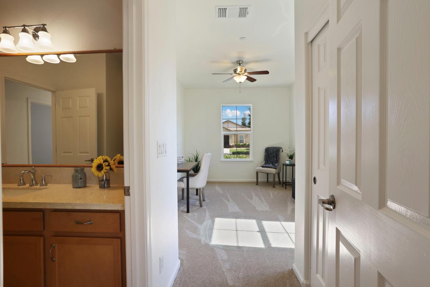 Detail Gallery Image 15 of 40 For 1266 Shady Pines, Manteca,  CA 95336 - 3 Beds | 2 Baths
