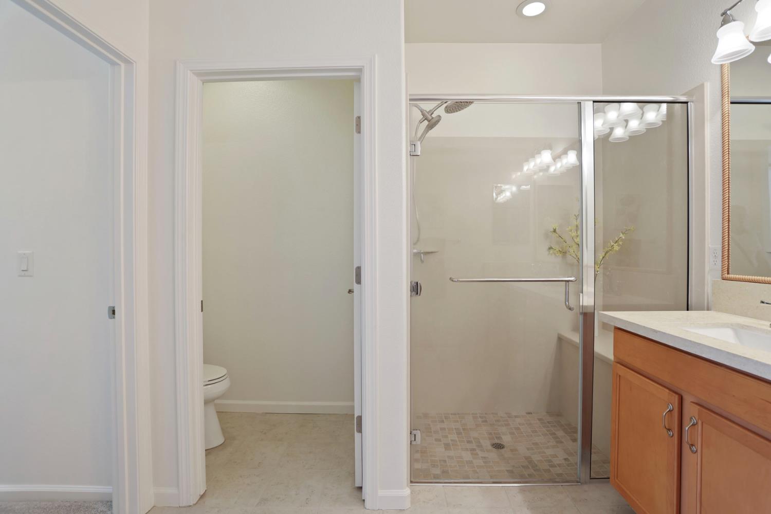 Detail Gallery Image 28 of 40 For 1266 Shady Pines, Manteca,  CA 95336 - 3 Beds | 2 Baths