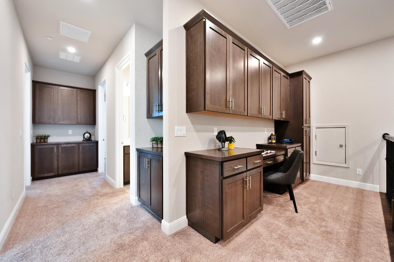 Detail Gallery Image 41 of 70 For 3021 Violet St #172,  Lodi,  CA 95242 - 5 Beds | 3 Baths