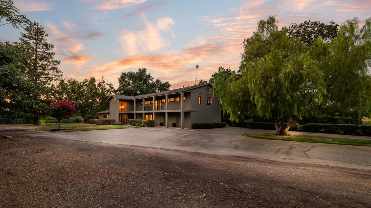 Detail Gallery Image 1 of 74 For 625 N Hopper Rd, Modesto,  CA 95357 - 4 Beds | 4 Baths