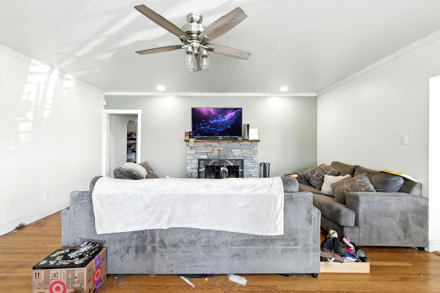 Detail Gallery Image 8 of 35 For 109 Gibson Rd, Woodland,  CA 95695 - 3 Beds | 2 Baths
