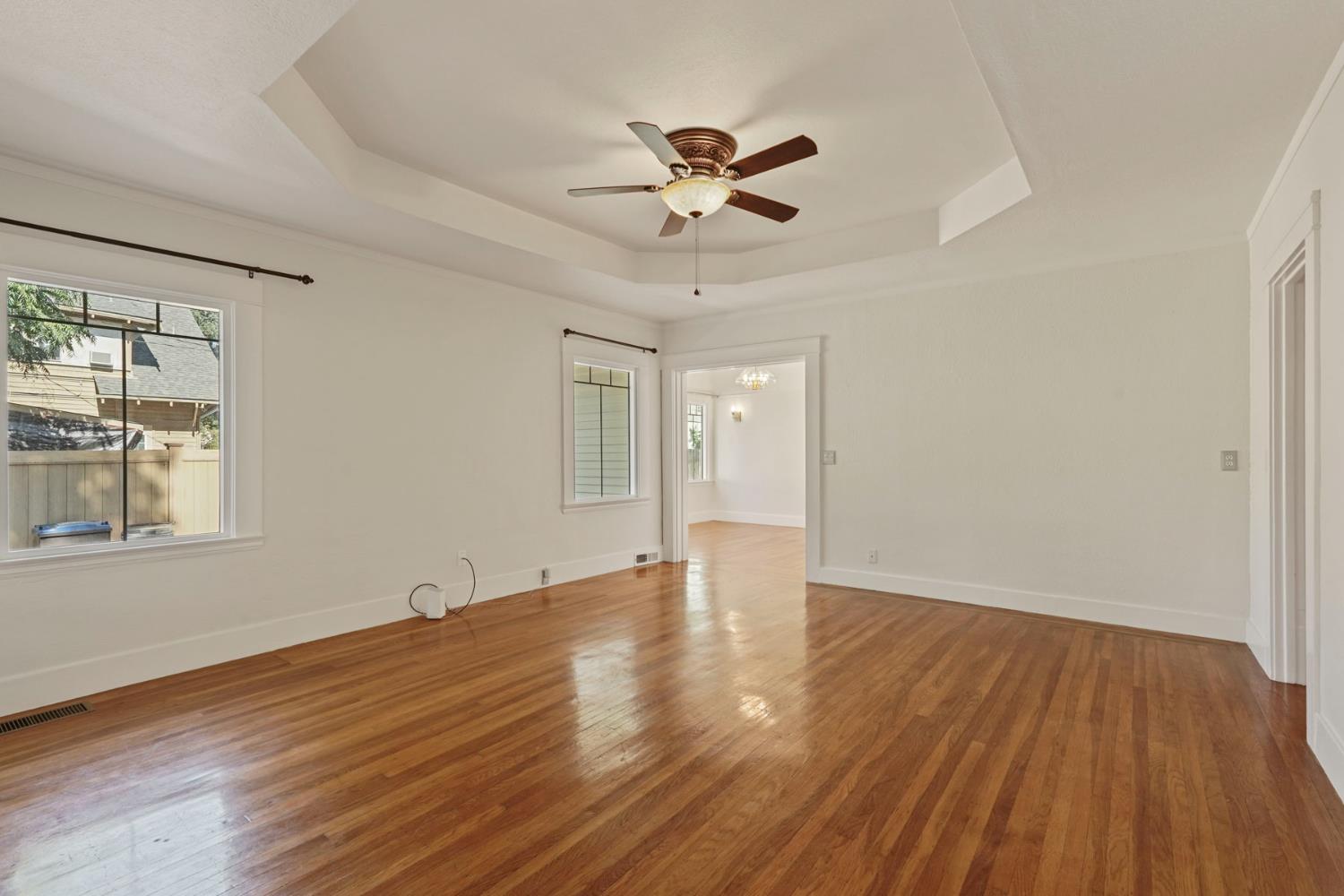 Detail Gallery Image 6 of 42 For 720 W Flora St, Stockton,  CA 95203 - 2 Beds | 1 Baths