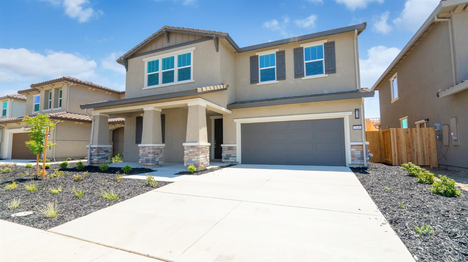 Detail Gallery Image 1 of 41 For 2640 Hamilton Dr, Lodi,  CA 95242 - 4 Beds | 3 Baths