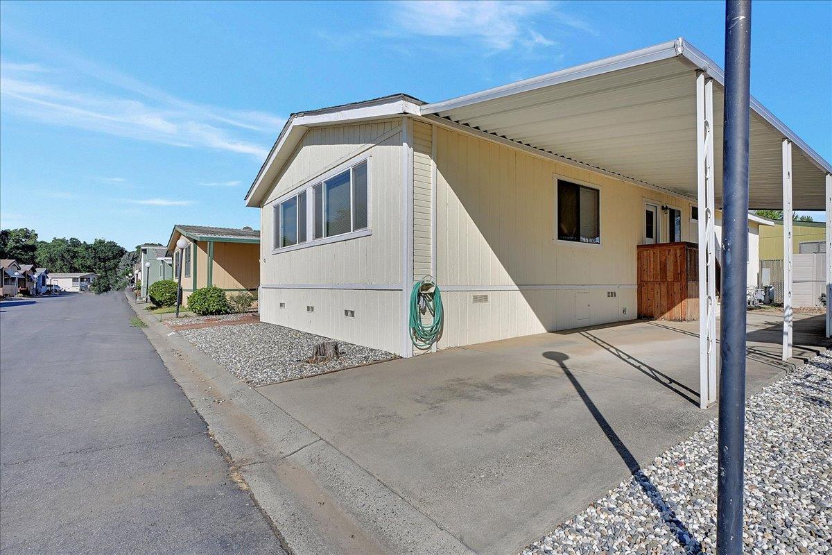 Detail Gallery Image 3 of 28 For 125 Kristin Dr 34, Wheatland,  CA 95692 - 2 Beds | 2 Baths
