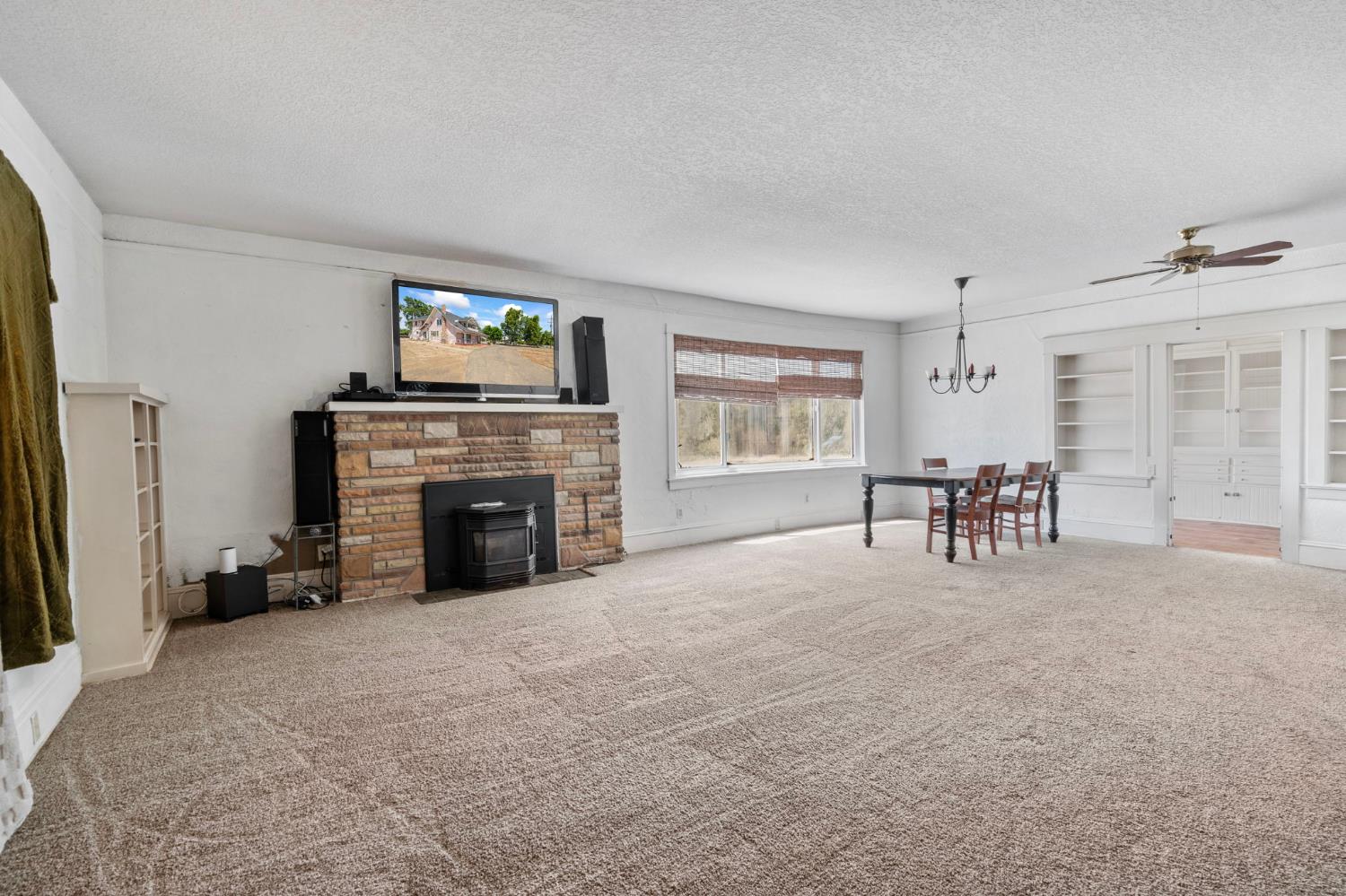 Detail Gallery Image 8 of 81 For 3101 River Rd, Vernalis,  CA 95385 - 5 Beds | 3 Baths