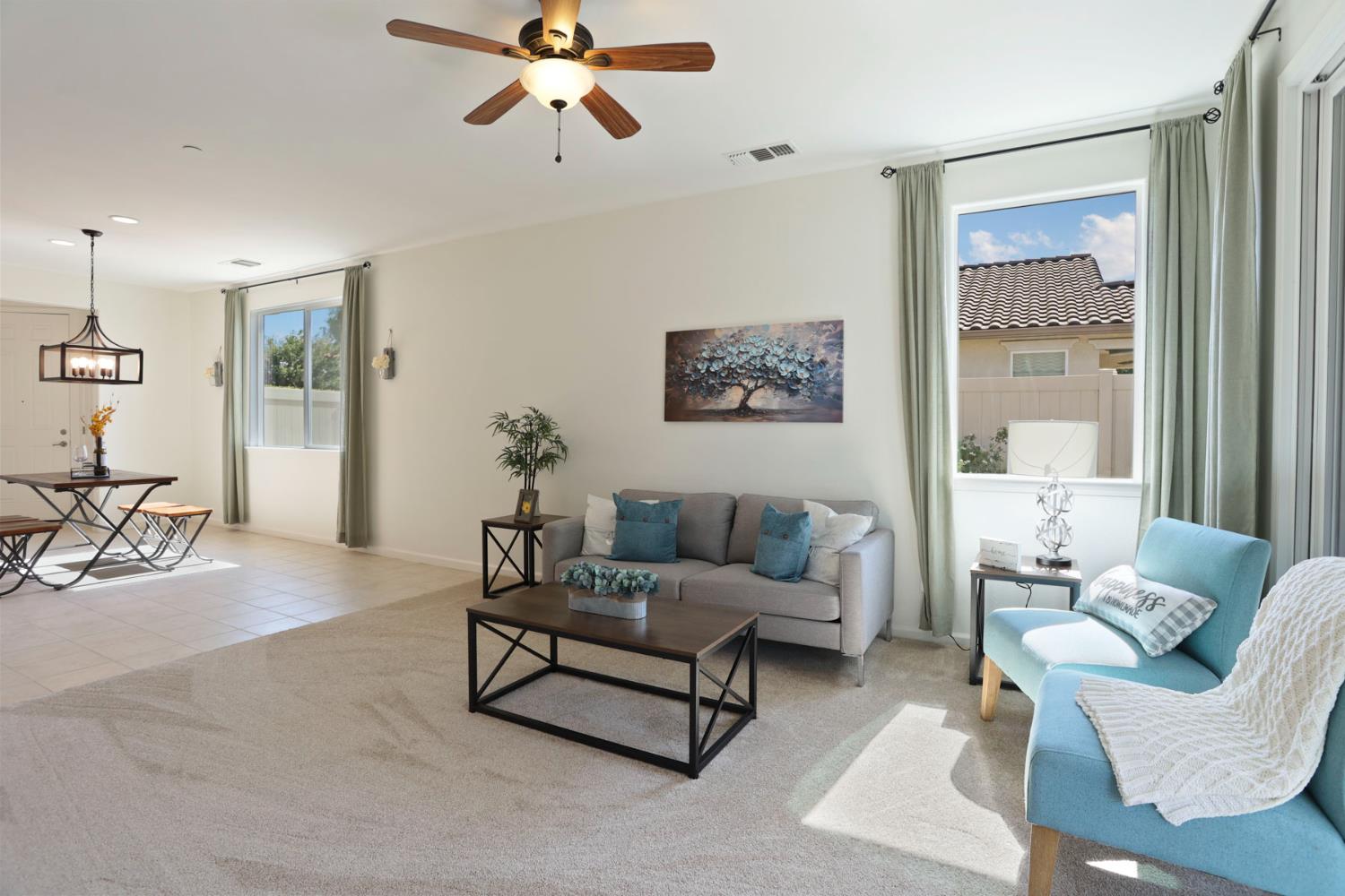 Detail Gallery Image 2 of 40 For 1266 Shady Pines, Manteca,  CA 95336 - 3 Beds | 2 Baths