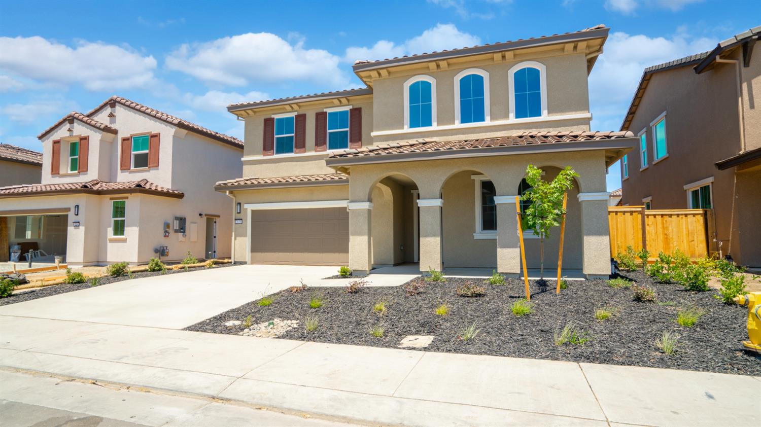 Detail Gallery Image 1 of 43 For 2639 Hamilton Dr, Lodi,  CA 95242 - 4 Beds | 3 Baths