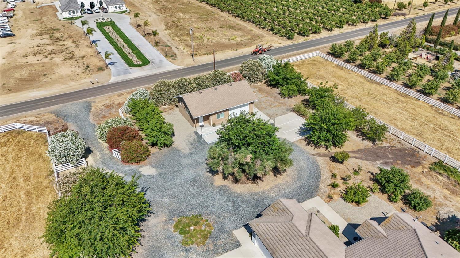 Detail Gallery Image 5 of 83 For 18413 Sycamore Ave, Patterson,  CA 95363 - 4 Beds | 3/1 Baths