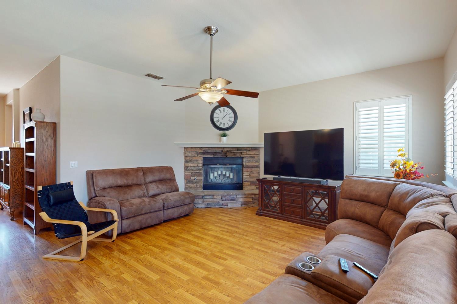Detail Gallery Image 23 of 62 For 1871 Malkit Ct, Yuba City,  CA 95993 - 3 Beds | 2 Baths