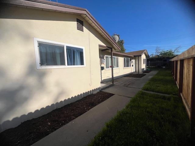 Detail Gallery Image 2 of 9 For 1962 Grand Ave, Sacramento,  CA 95838 - – Beds | – Baths