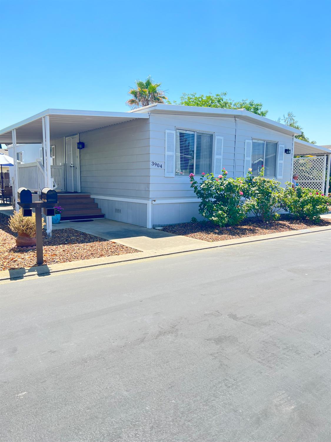 Detail Gallery Image 2 of 37 For 3904 Moana 24, Modesto,  CA 95355 - 2 Beds | 2 Baths