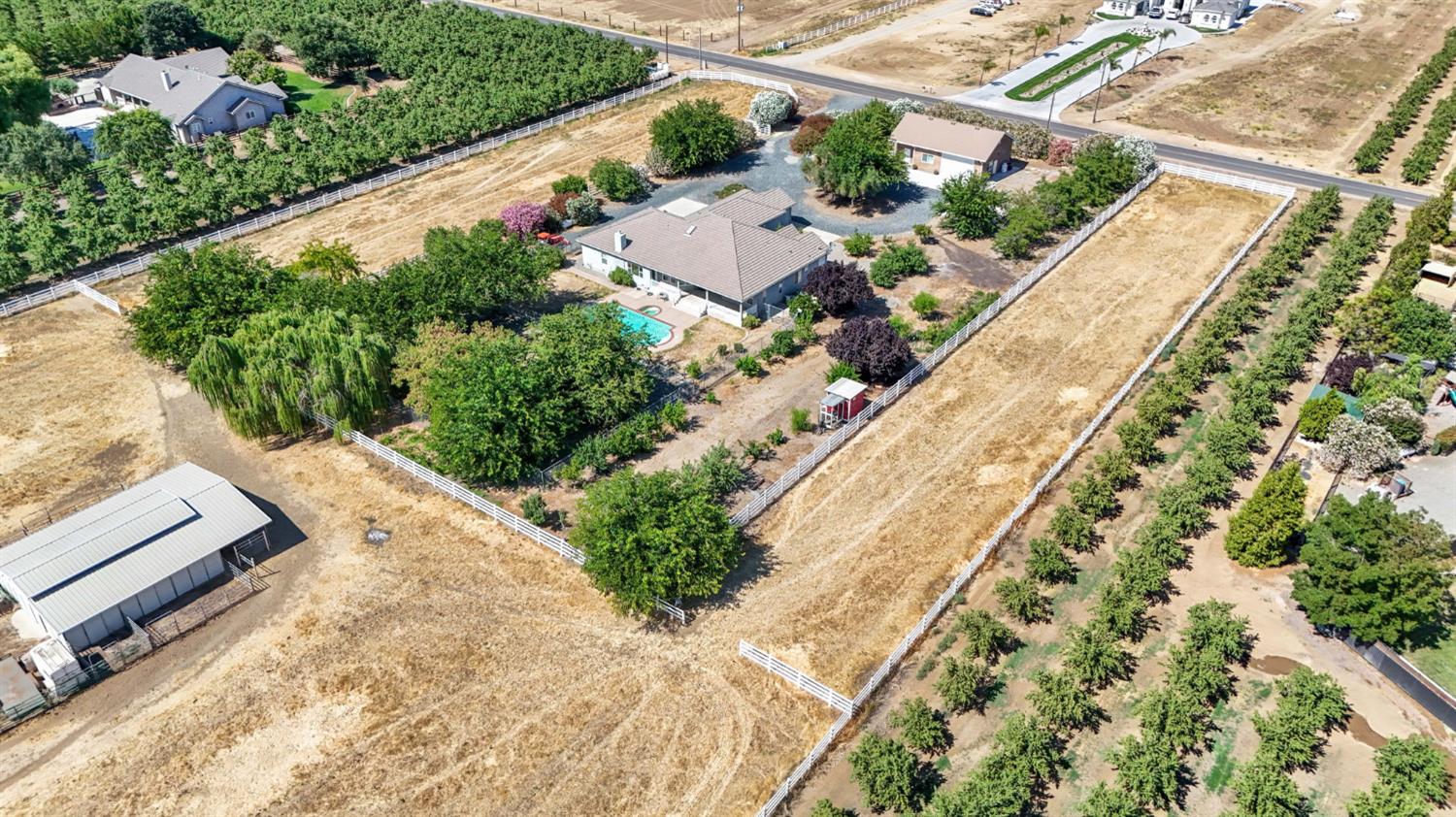 Detail Gallery Image 14 of 83 For 18413 Sycamore Ave, Patterson,  CA 95363 - 4 Beds | 3/1 Baths