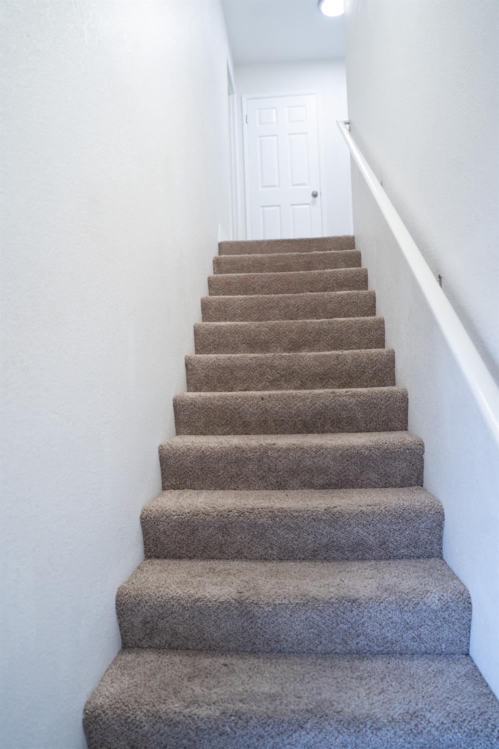 Detail Gallery Image 37 of 45 For 33 Deer St #7,  Salinas,  CA 93906 - 3 Beds | 2/1 Baths