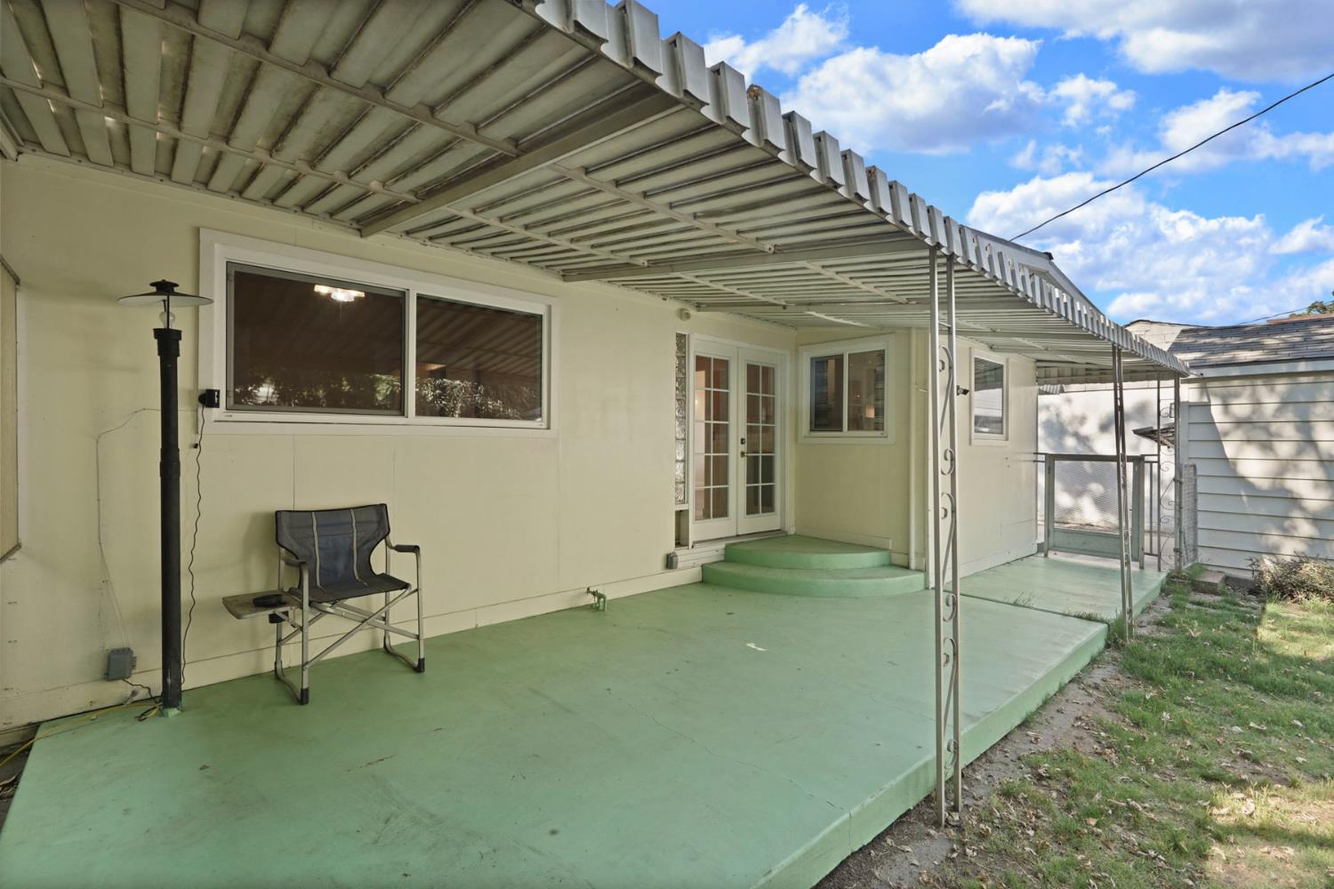 Detail Gallery Image 27 of 42 For 720 W Flora St, Stockton,  CA 95203 - 2 Beds | 1 Baths