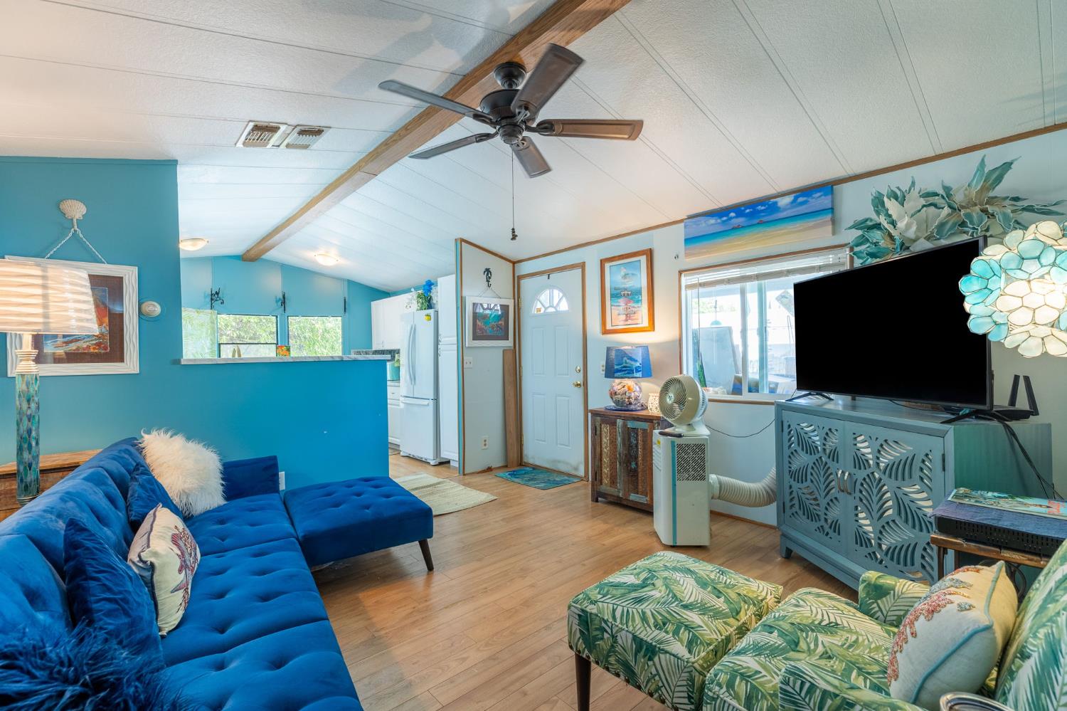 Detail Gallery Image 1 of 12 For 1605 Grass Valley Hwy 54, Auburn,  CA 95603 - 2 Beds | 1 Baths