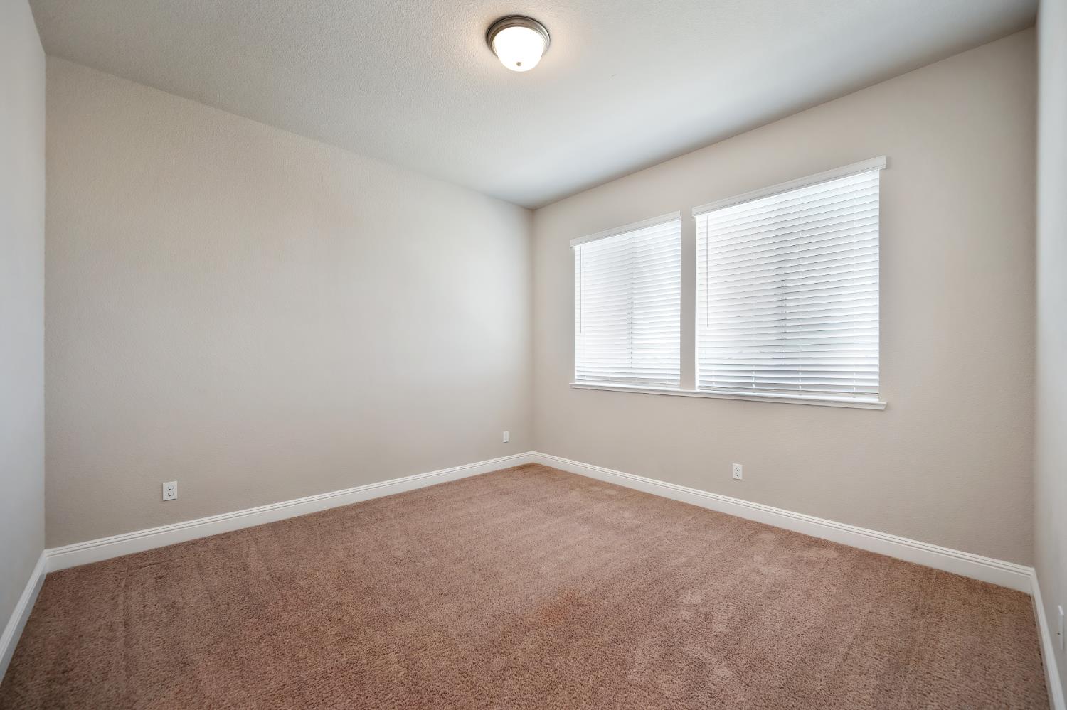 Detail Gallery Image 44 of 70 For 3021 Violet St #172,  Lodi,  CA 95242 - 5 Beds | 3 Baths
