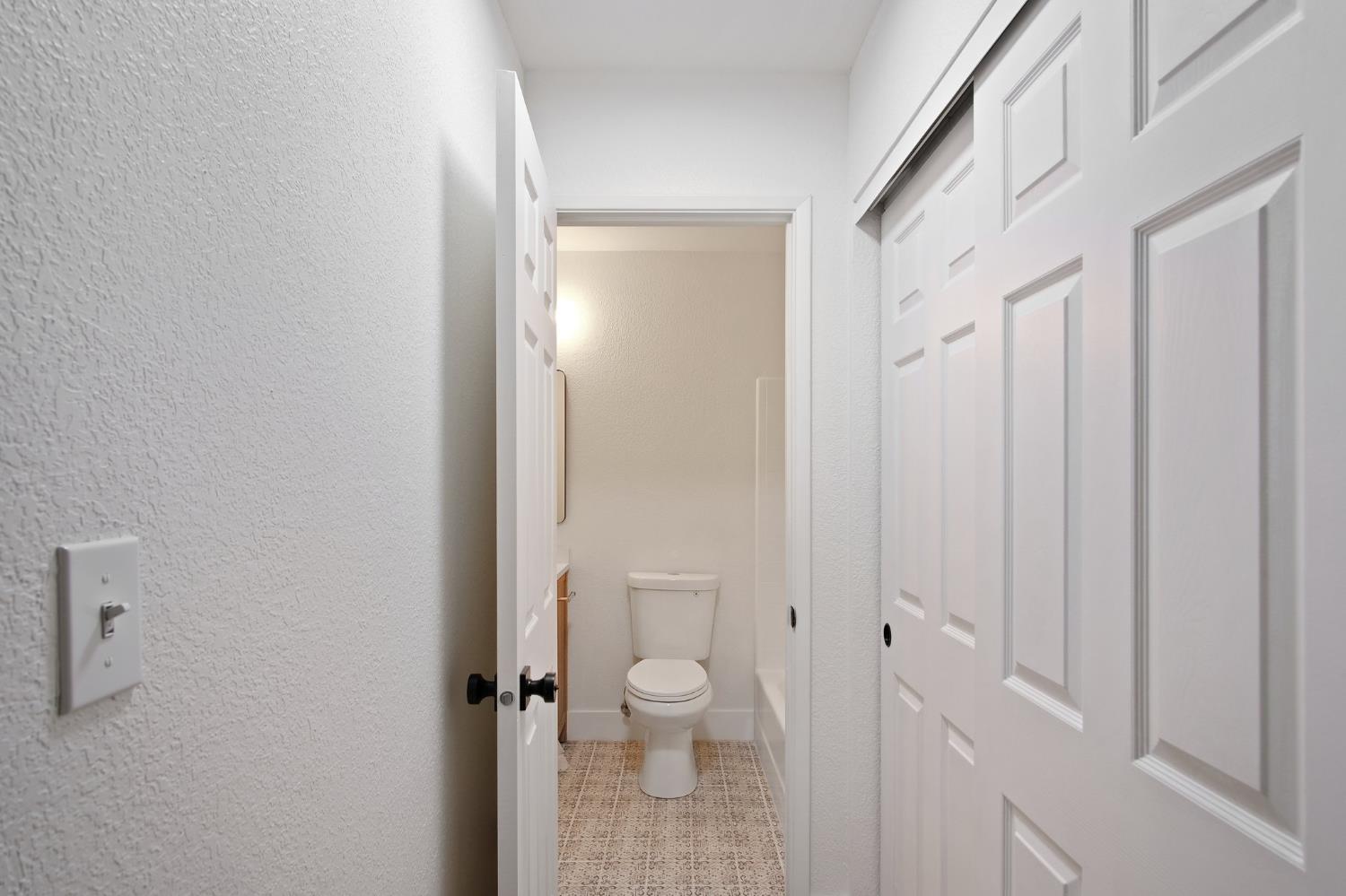 Detail Gallery Image 18 of 27 For 2516 Black Walnut Dr, Modesto,  CA 95355 - 4 Beds | 2 Baths
