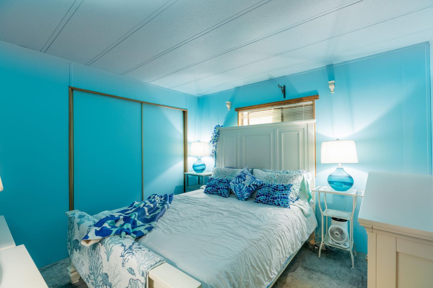 Detail Gallery Image 6 of 12 For 1605 Grass Valley Hwy 54, Auburn,  CA 95603 - 2 Beds | 1 Baths