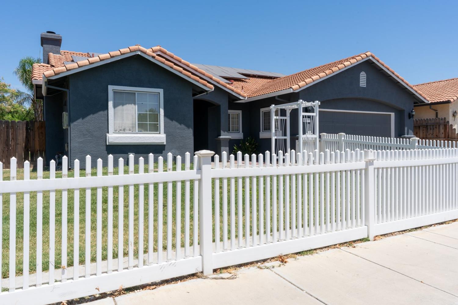 Detail Gallery Image 3 of 46 For 658 Tusky Ave, Los Banos,  CA 93635 - 3 Beds | 2 Baths