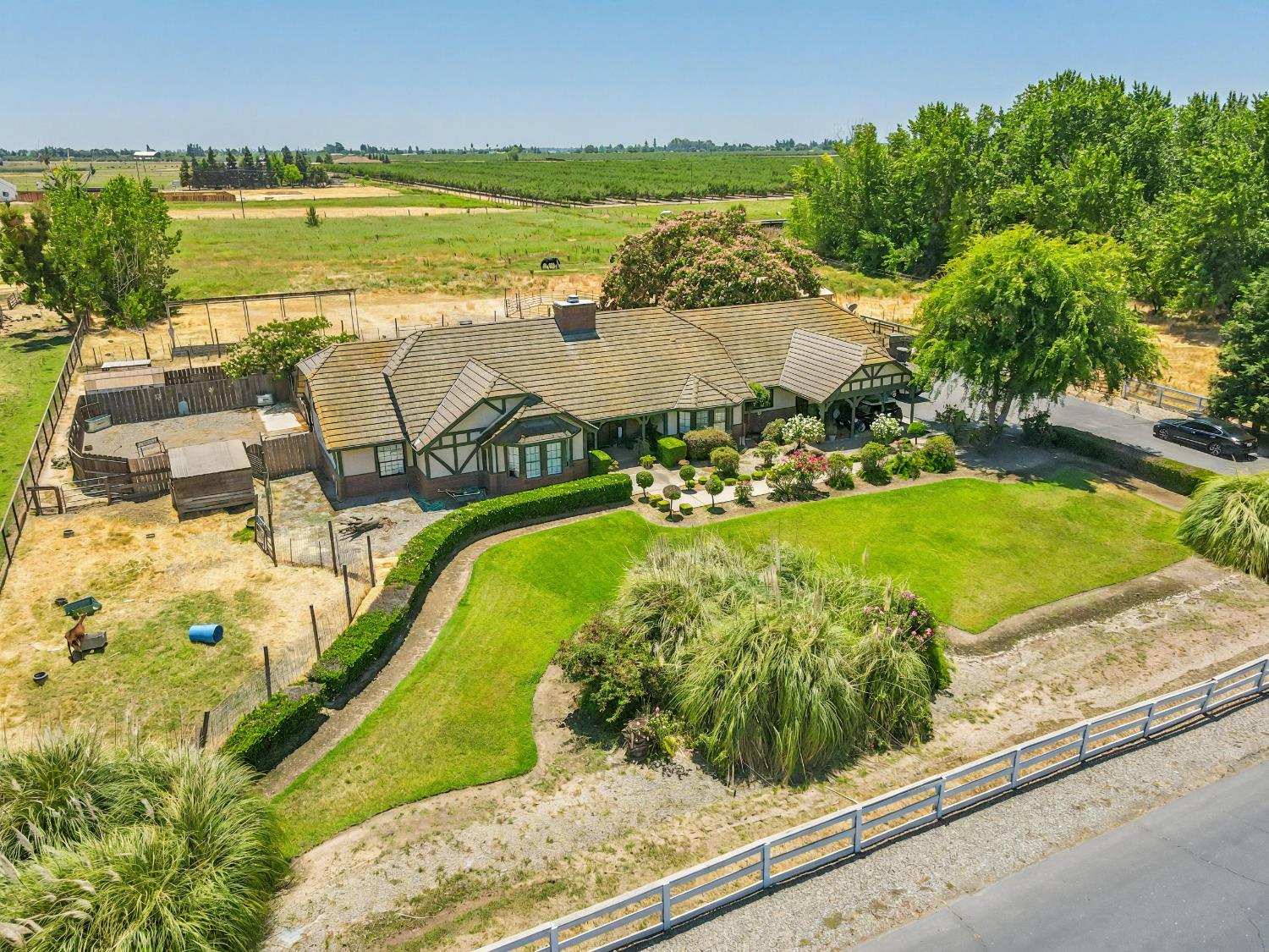 Detail Gallery Image 3 of 12 For 11413 26 Mile Rd, Oakdale,  CA 95361 - 3 Beds | 2/1 Baths