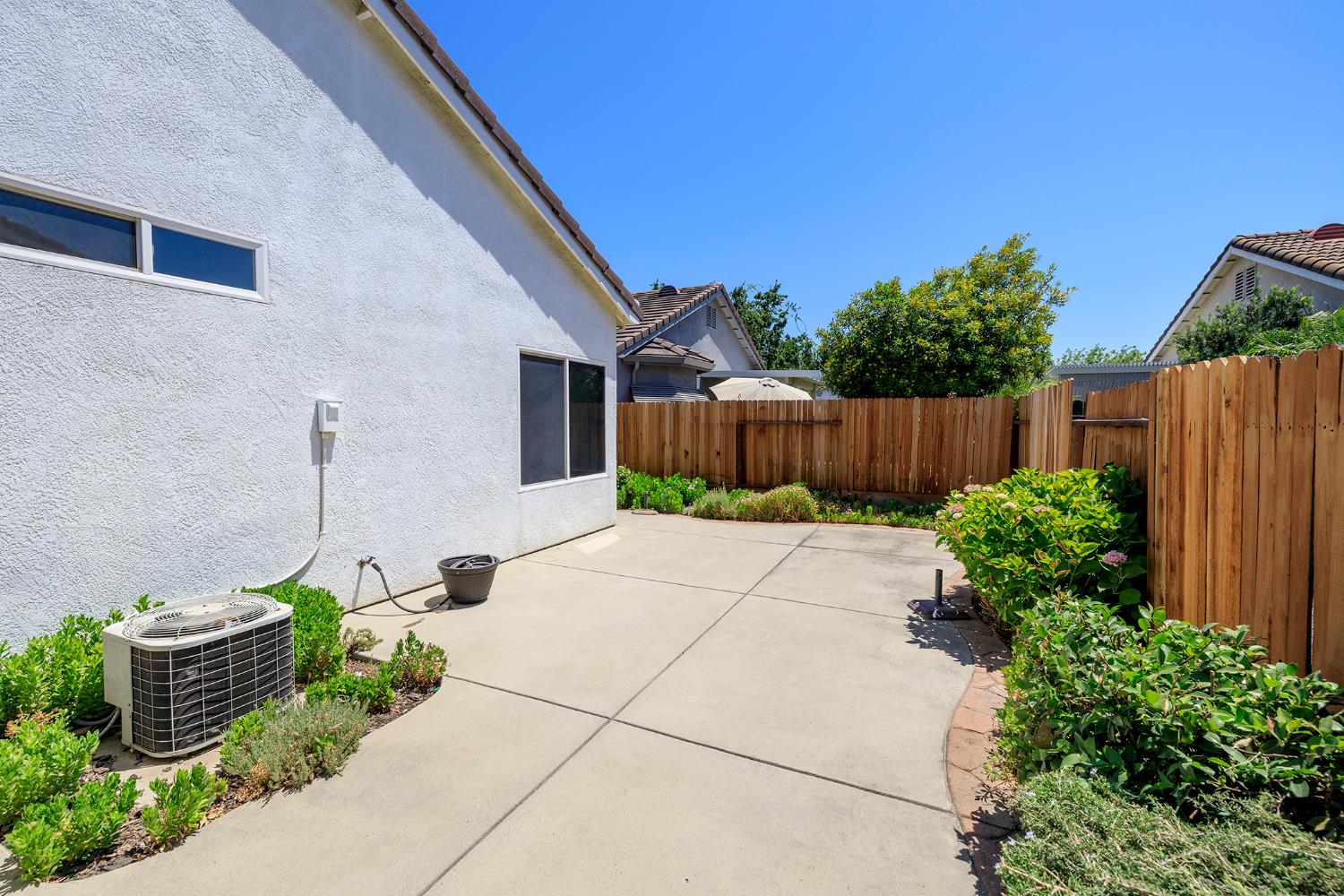 Detail Gallery Image 23 of 33 For 2040 Spring Valley Dr, Turlock,  CA 95382 - 2 Beds | 2 Baths