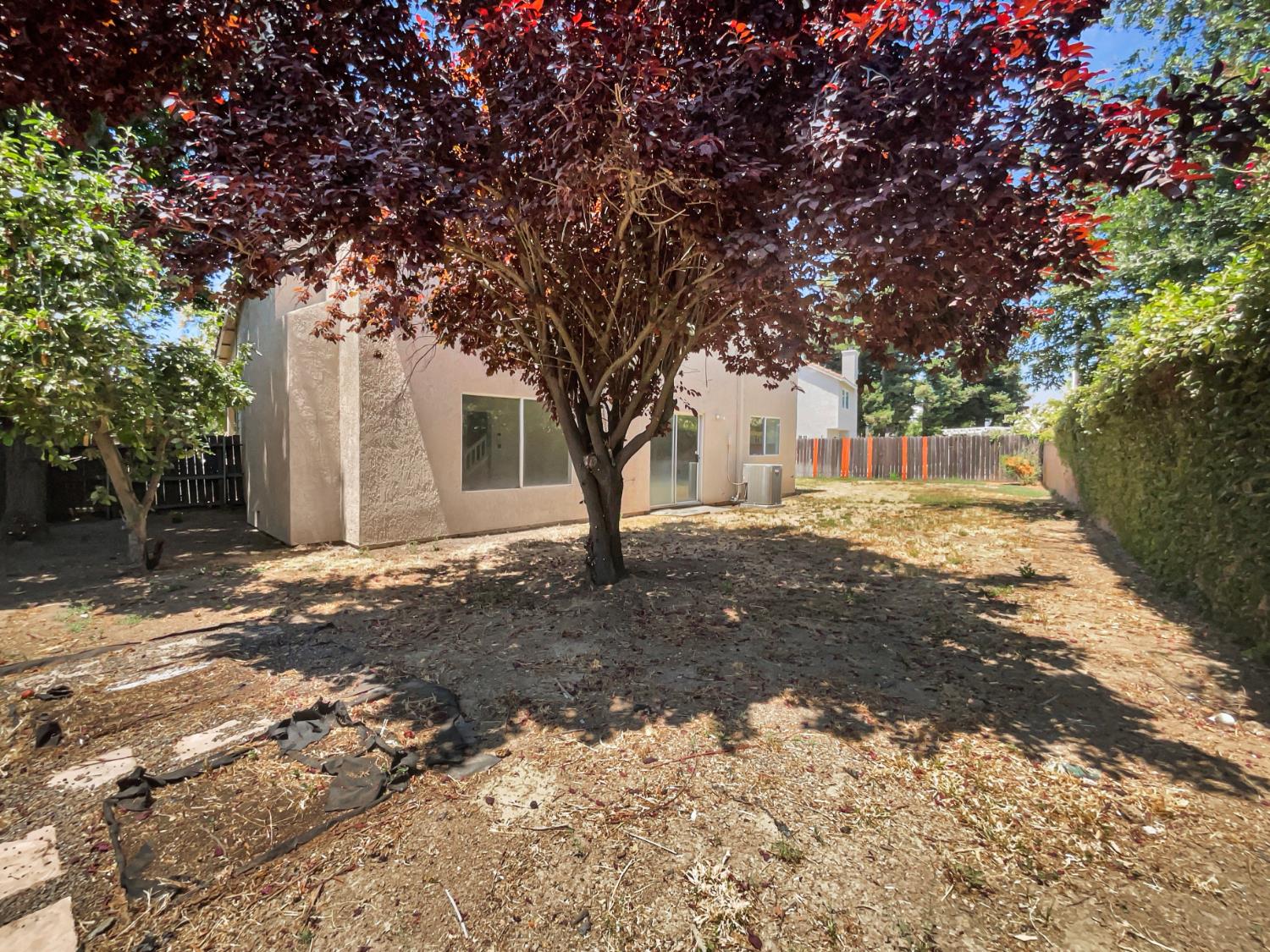 Detail Gallery Image 12 of 38 For 2291 Hamstead Ln, Yuba City,  CA 95991 - 4 Beds | 2/1 Baths
