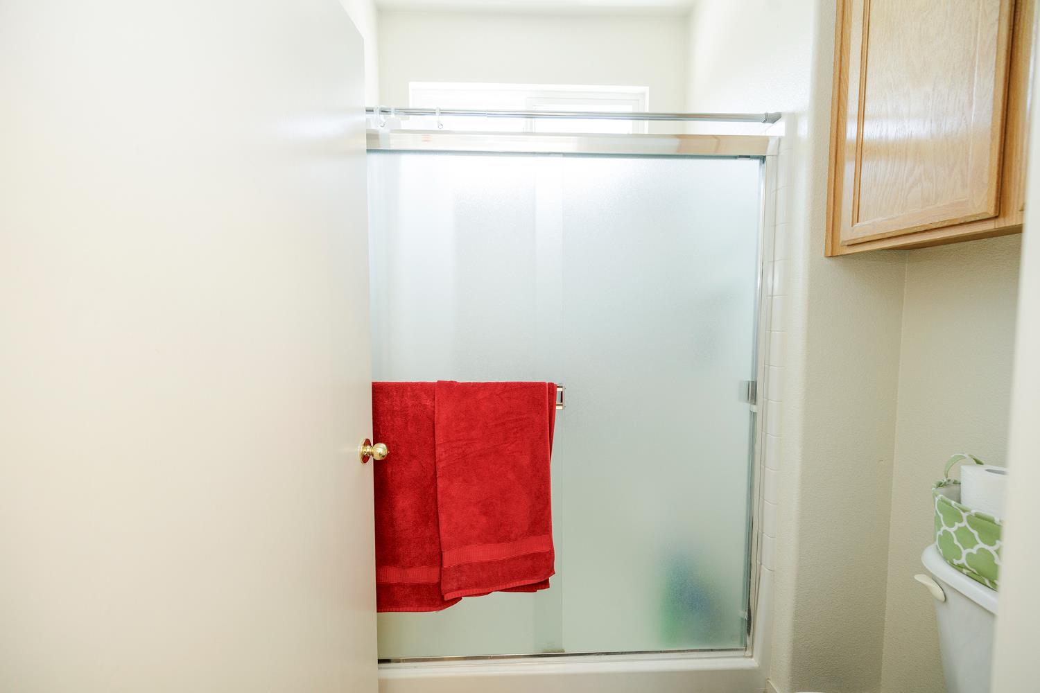 Detail Gallery Image 15 of 33 For 2040 Spring Valley Dr, Turlock,  CA 95382 - 2 Beds | 2 Baths