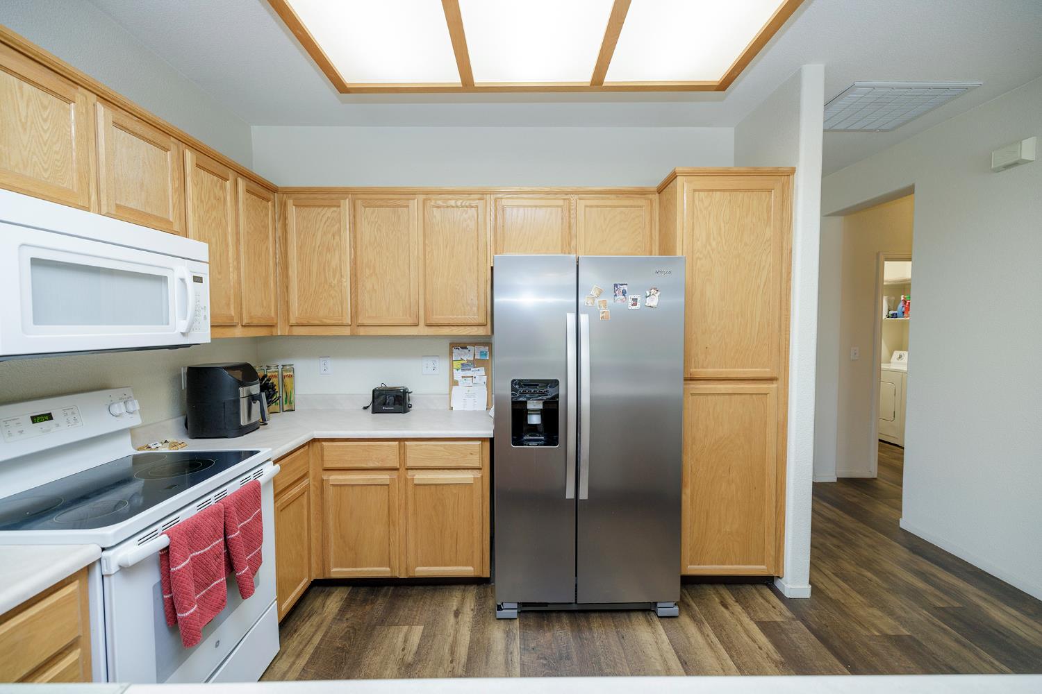 Detail Gallery Image 8 of 33 For 2040 Spring Valley Dr, Turlock,  CA 95382 - 2 Beds | 2 Baths