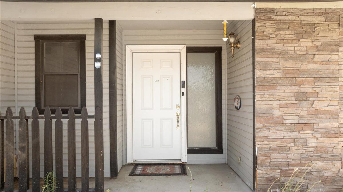 Detail Gallery Image 6 of 44 For 1805 Stone Cress, Ceres,  CA 95307 - 3 Beds | 2 Baths