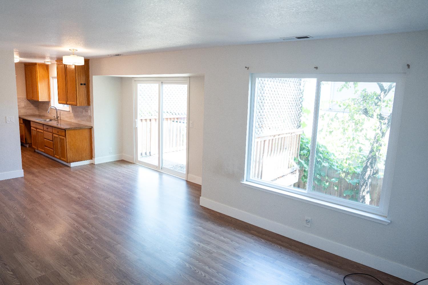 Detail Gallery Image 36 of 45 For 33 Deer St #7,  Salinas,  CA 93906 - 3 Beds | 2/1 Baths