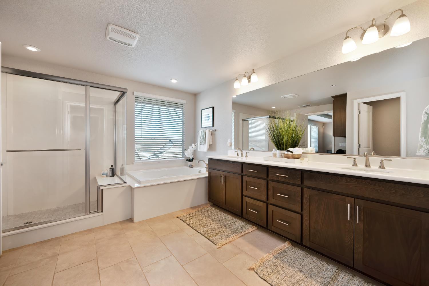 Detail Gallery Image 54 of 70 For 3021 Violet St #172,  Lodi,  CA 95242 - 5 Beds | 3 Baths
