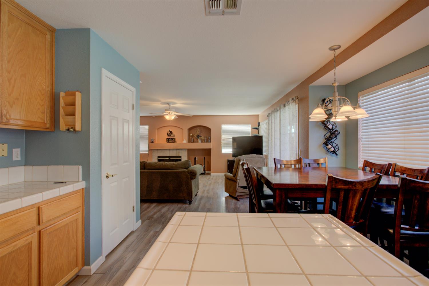 Detail Gallery Image 14 of 56 For 1166 Labrador Ct, Newman,  CA 95360 - 4 Beds | 3 Baths