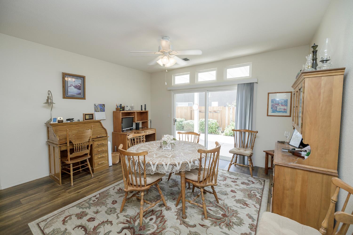 Detail Gallery Image 11 of 33 For 2040 Spring Valley Dr, Turlock,  CA 95382 - 2 Beds | 2 Baths