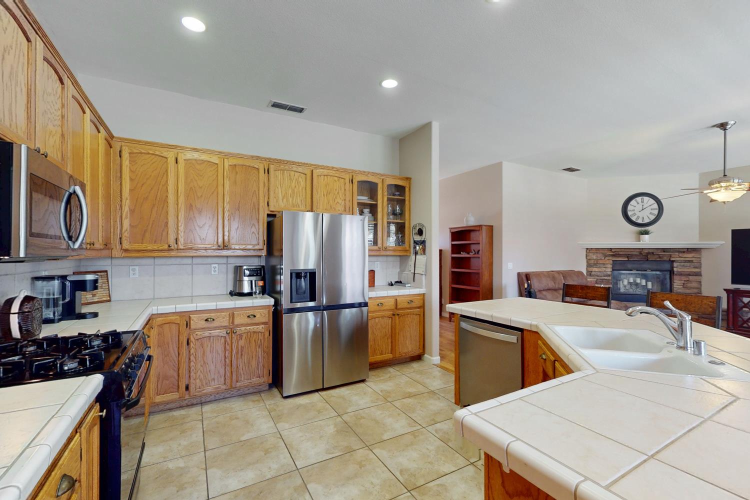 Detail Gallery Image 34 of 62 For 1871 Malkit Ct, Yuba City,  CA 95993 - 3 Beds | 2 Baths